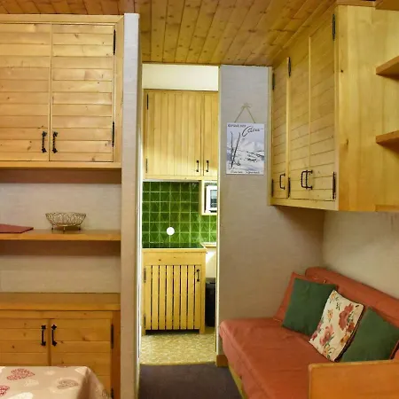 Au Pied Des Pistes A Meribel, Navette Et Terrasse - Fr-1-180-39 Lägenhet *